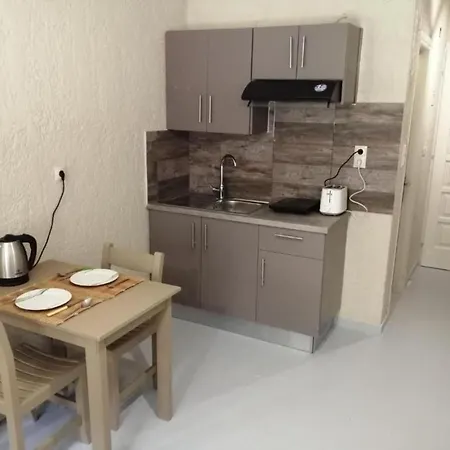 Afrodite 14 Spacious Apartment
