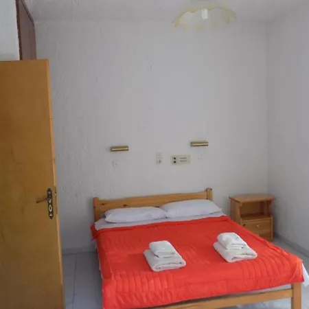 Afrodite 14 Spacious Apartment